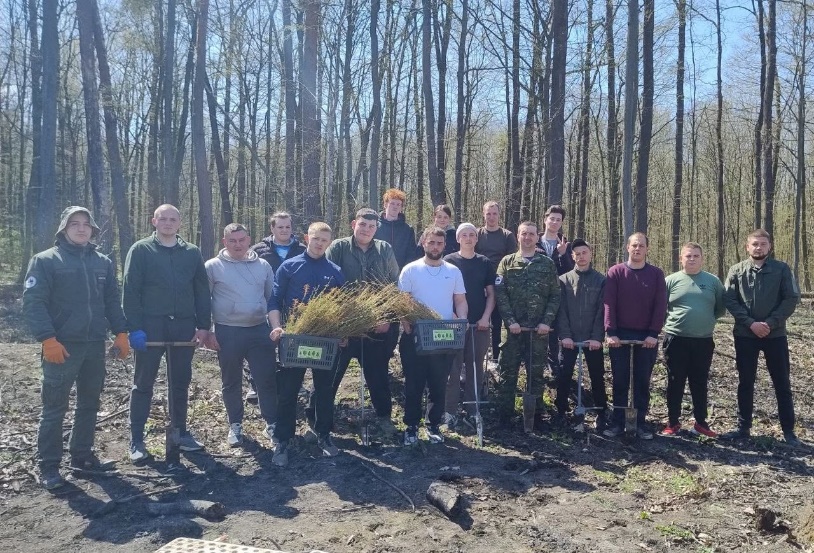 Участь здобувачів у висаджуванні лісу